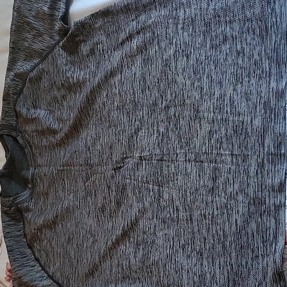 Lululemon Top - Picture 6 of 6